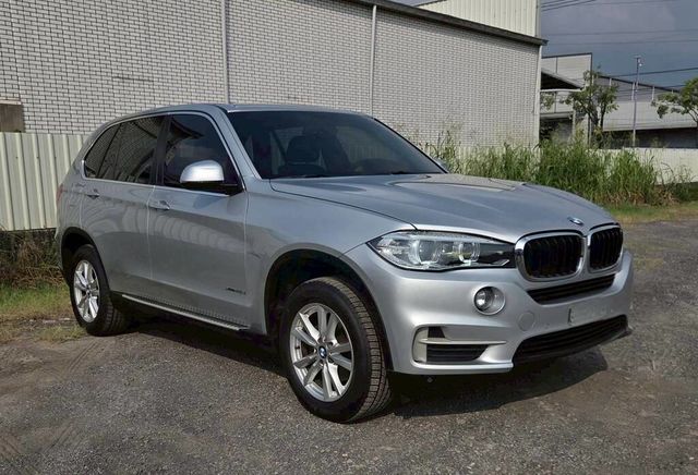 BMW寶馬 X5 XDRIVE25D  第1張相片