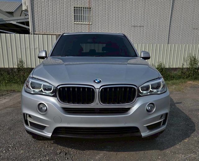 BMW寶馬 X5 XDRIVE25D  第3張相片