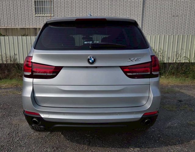BMW寶馬 X5 XDRIVE25D  第5張相片