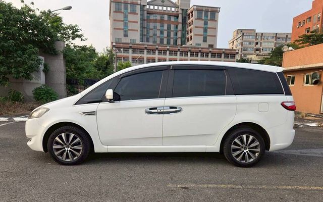 LUXGEN納智捷 M7 TURBO  第4張相片