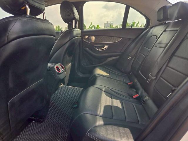 M-BENZ賓士 C300  第19張相片