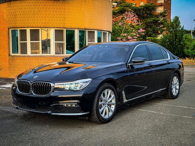 BMW寶馬 730I  第1張相片