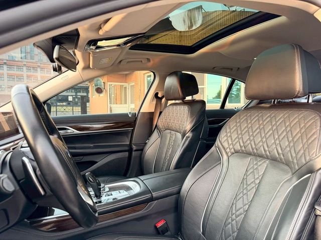 BMW寶馬 730I  第8張相片