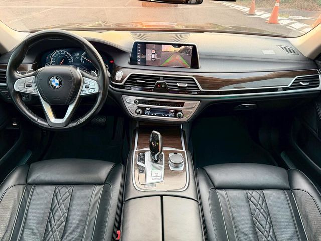 BMW寶馬 730I  第9張相片