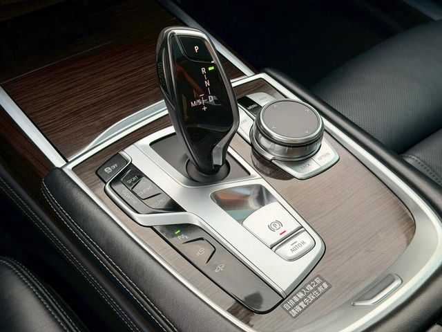 BMW寶馬 730I  第11張相片