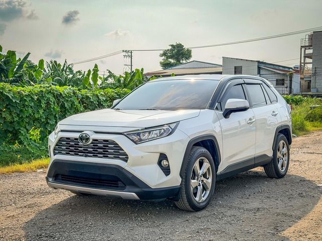 TOYOTA豐田 RAV4  第1張相片