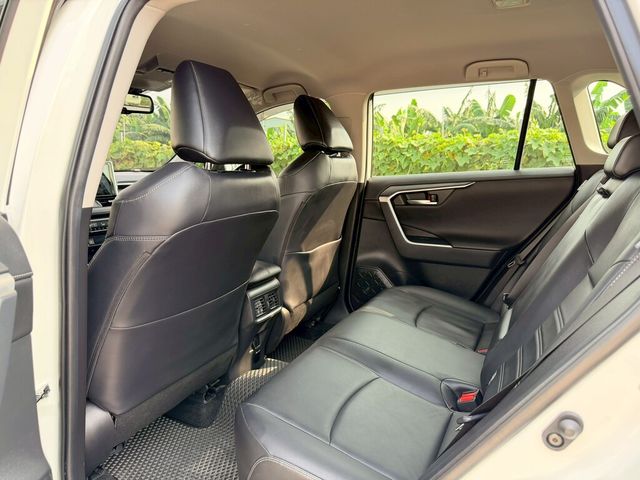 TOYOTA豐田 RAV4  第15張相片