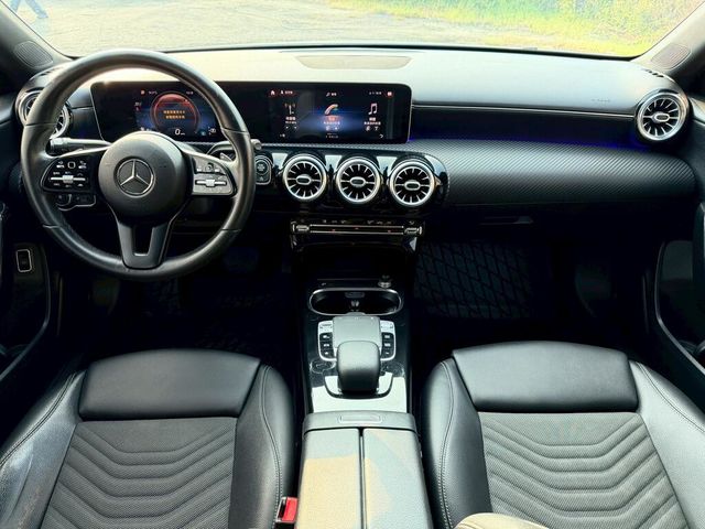 M-BENZ賓士 A180  第7張相片