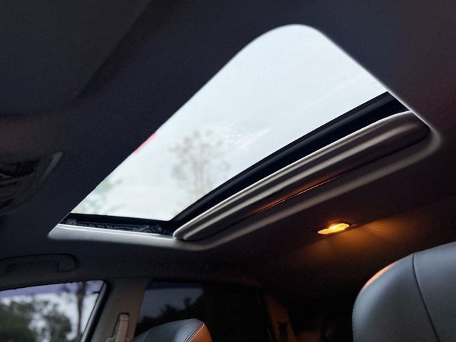 LUXGEN納智捷 U6 TURBO  第8張相片