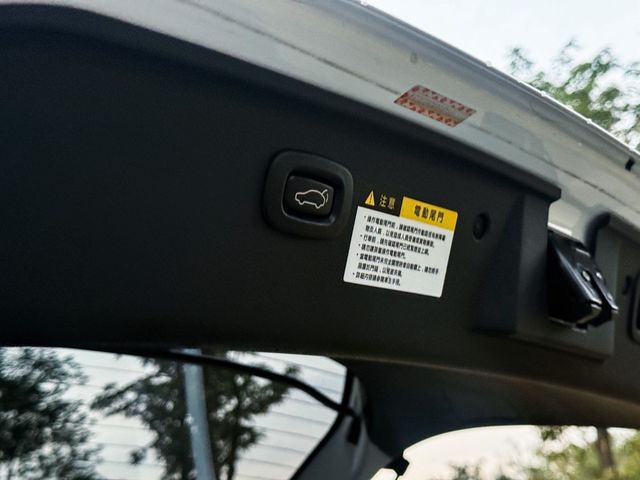 LUXGEN納智捷 U6 TURBO  第11張相片