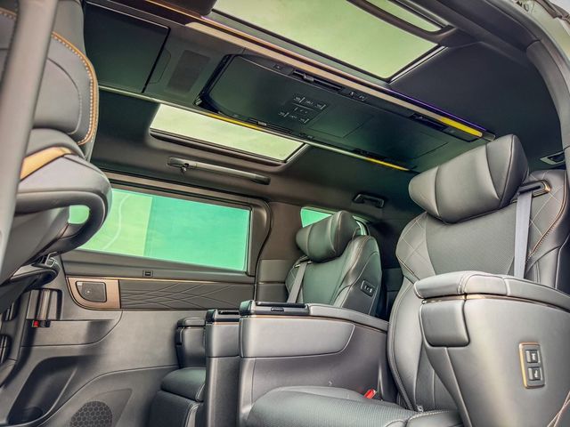 TOYOTA豐田 ALPHARD  第3張相片