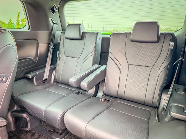 TOYOTA豐田 ALPHARD  第4張相片