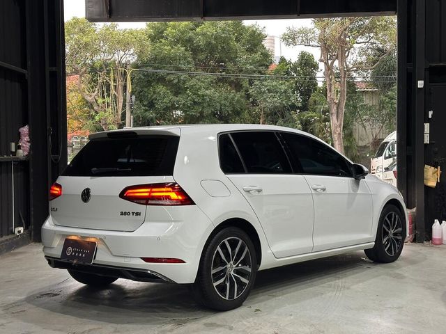 VOLKSWAGEN福斯 GOLF  第3張相片