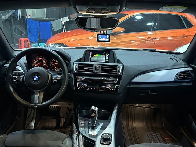 BMW寶馬 120I  第8張相片