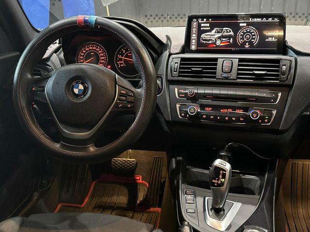 BMW寶馬 118I  第8張相片