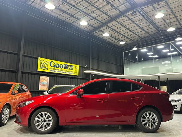 MAZDA馬自達 MAZDA 3  第2張相片