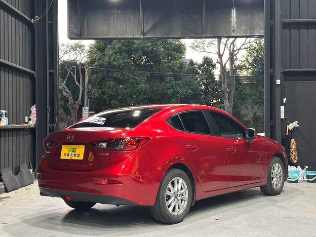 MAZDA馬自達 MAZDA 3  第3張相片