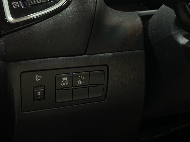 MAZDA馬自達 MAZDA 3  第9張相片