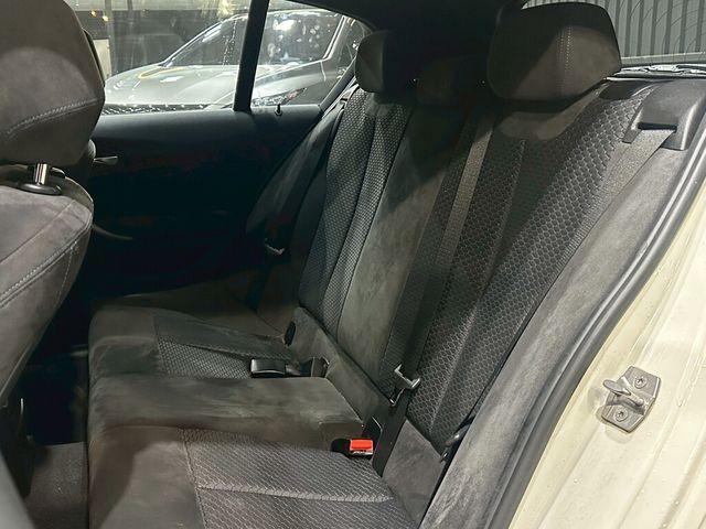 BMW寶馬 118I  第6張相片