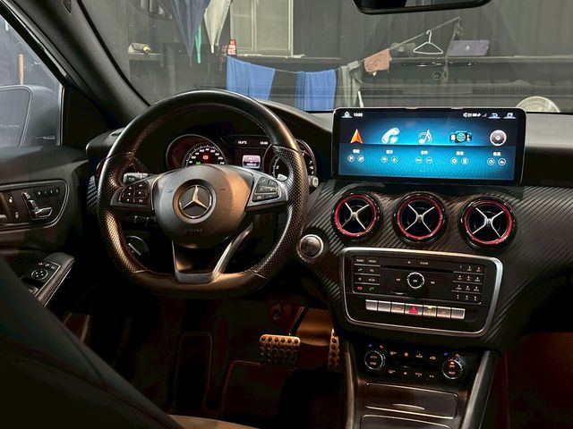 M-BENZ賓士 A250  第7張相片