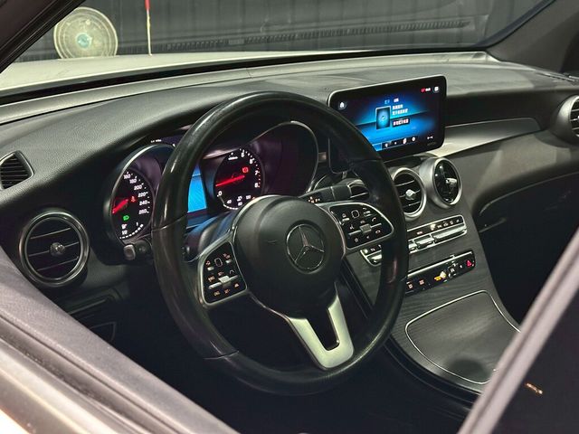 M-BENZ賓士 GLC300  第4張相片