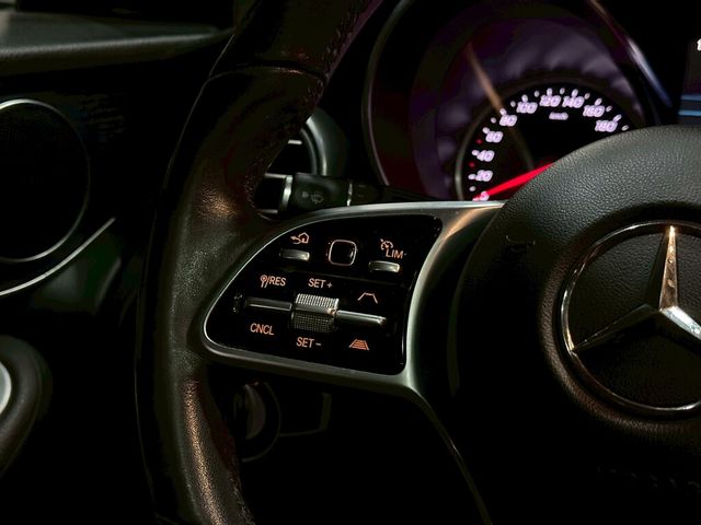 M-BENZ賓士 GLC300  第9張相片