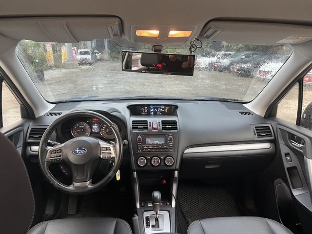 CVT 6速手自排 全時四傳 自然進氣, 水平對臥4缸, DOHC雙凸輪軸, 16氣門  第5張相片