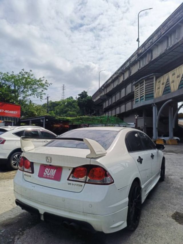 5速手自排 自然進氣, 直列四缸, SOHC, 16氣門  第5張相片