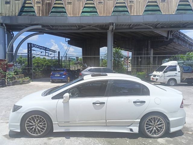 CIVIC  第8張相片