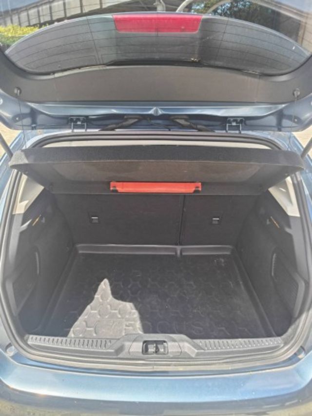 6速自排  自然進氣, 直列3缸, DOHC雙凸輪軸, 12氣門  第9張相片