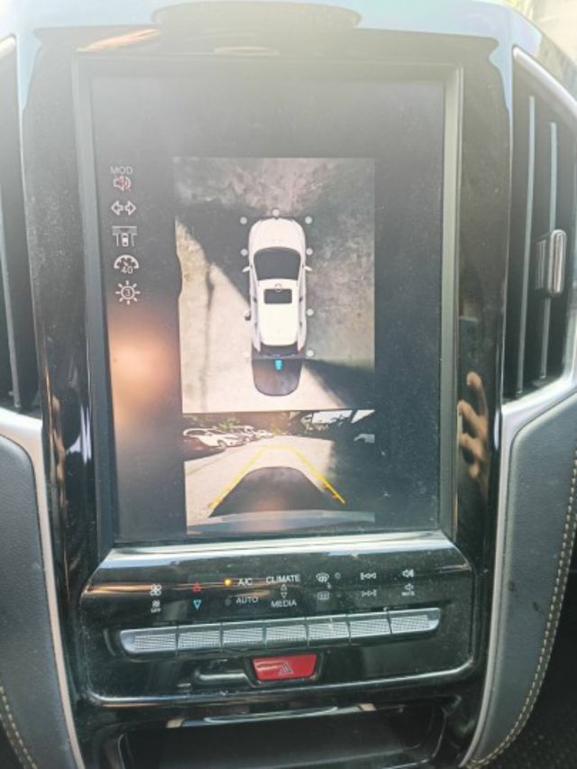 6速手自排 渦輪增壓, 直列4缸, DOHC雙凸輪軸, 16氣門  第13張相片