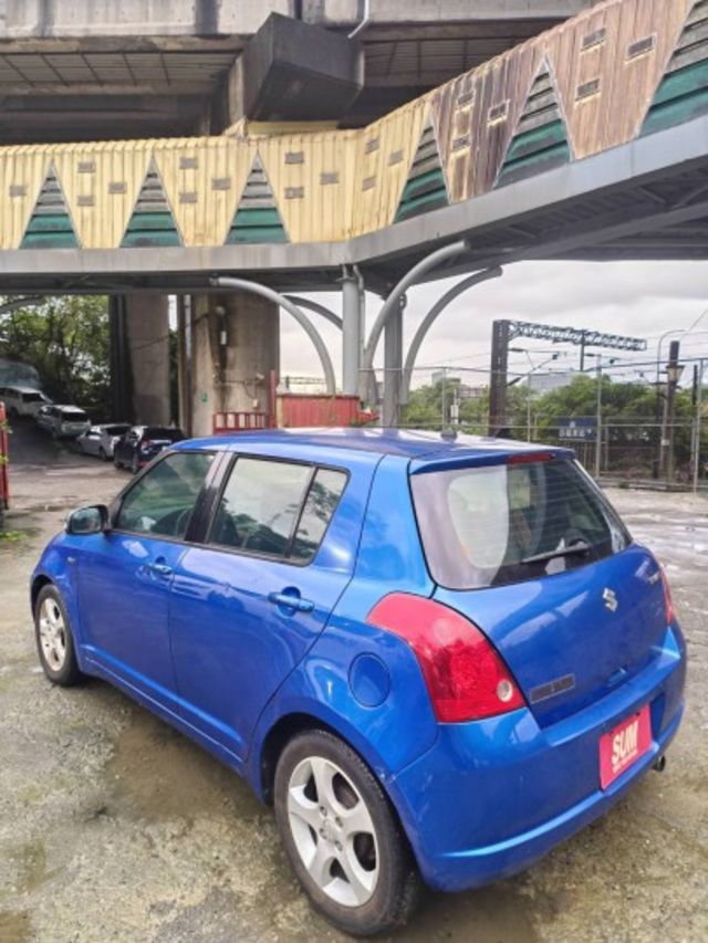 4速自排  自然進氣, 直列4缸, DOHC雙凸輪軸, 16氣門  第7張相片