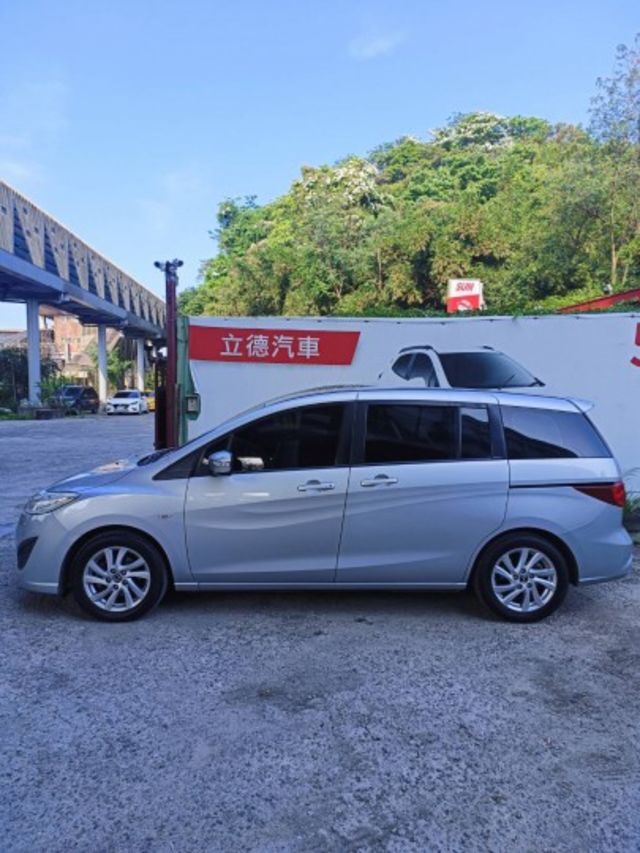 5速手自排  自然進氣, 直列4缸, DOHC雙凸輪軸, 16氣門  第4張相片