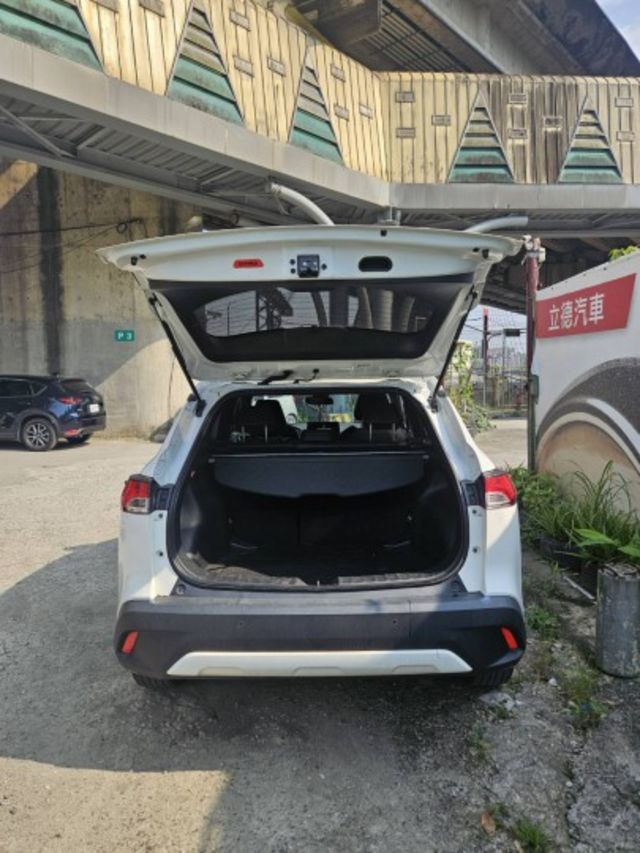 CVT 7速手自排  自然進氣, 直列4缸, DOHC雙凸輪軸, 16氣門  第6張相片