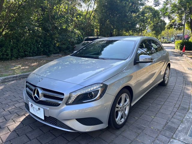 M-BENZ賓士 A180  第1張相片