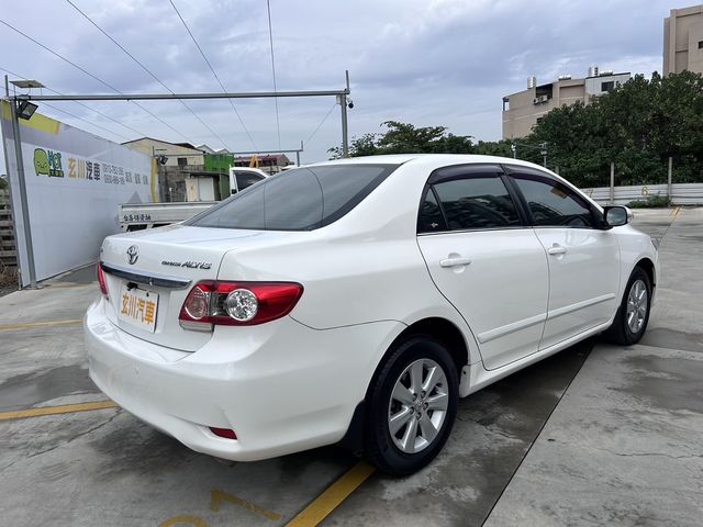TOYOTA豐田 ALTIS  第2張相片