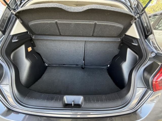 NISSAN日產 TIIDA  第10張相片