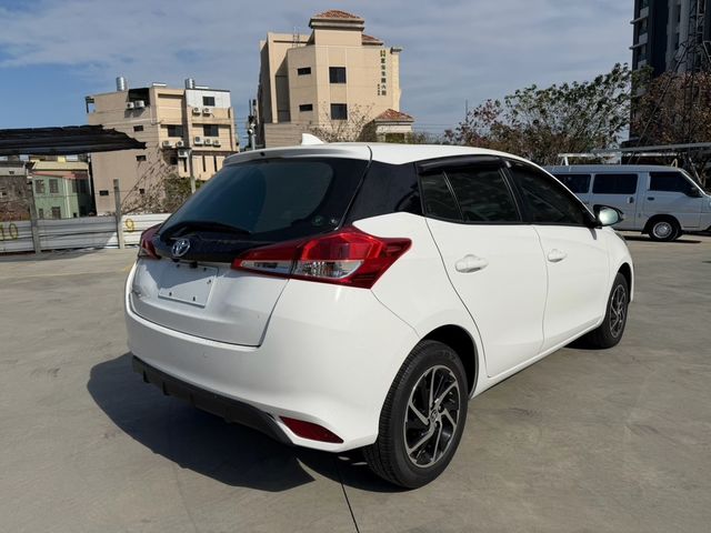 TOYOTA豐田 YARIS  第2張相片