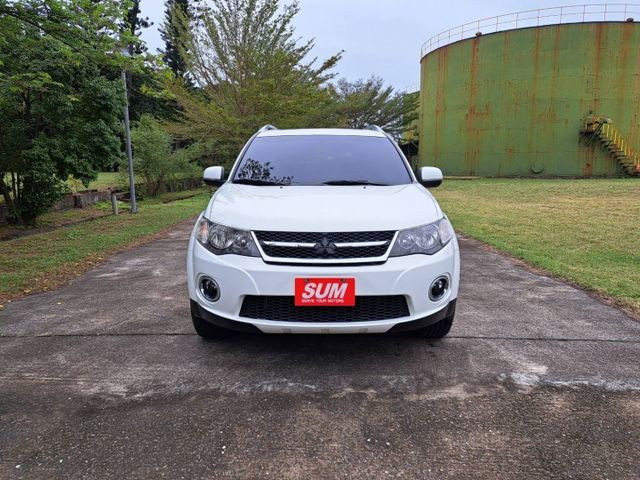 ★模範店嚴選★女用無菸一手車~頂級2WD/天窗/Ii key/快撥/多媒體影音~只跑83071公里~里程保證~可全貸  第2張相片