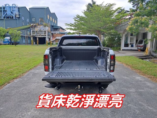 ★模範店嚴選★無菸車~內外乾淨漂亮~無溯溪//只跑94132公里~里程保證~可全貸  第7張相片