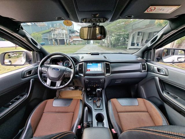 ★模範店嚴選★無菸車~內外乾淨漂亮~無溯溪//只跑94132公里~里程保證~可全貸  第11張相片
