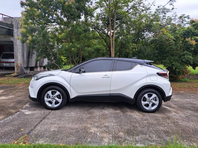 ★模範店嚴選★頂級AWD+雙彩特仕車/新車價114萬~女用無菸一手車~內外如新~里程保證~可全貸  第3張相片
