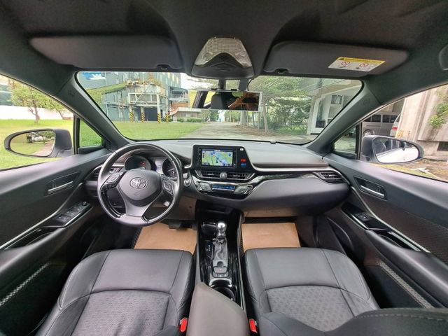 ★模範店嚴選★頂級AWD+雙彩特仕車/新車價114萬~女用無菸一手車~內外如新~里程保證~可全貸  第10張相片