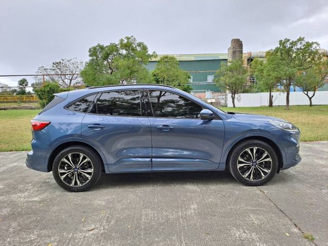 ★模範店嚴選★頂級ST-Line AWD新車價122.9萬~無菸一手車~內外乾淨如新~里程保證~可全貸  第5張相片