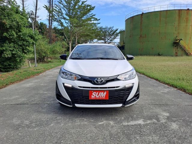 ★模範店嚴選★9安/防滑/手自排/大型安卓機/豪華影音版~無菸一手車~內外如新~里程保證~可全貸  第2張相片