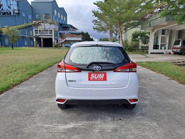 ★模範店嚴選★9安/防滑/手自排/大型安卓機/豪華影音版~無菸一手車~內外如新~里程保證~可全貸  第4張相片