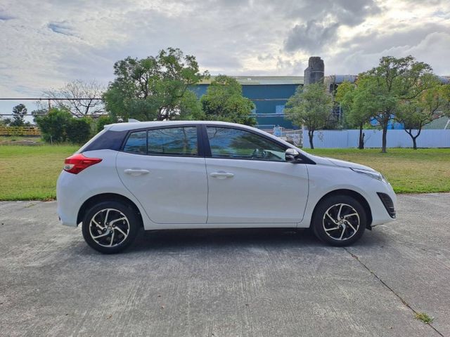 ★模範店嚴選★9安/防滑/手自排/大型安卓機/豪華影音版~無菸一手車~內外如新~里程保證~可全貸  第5張相片