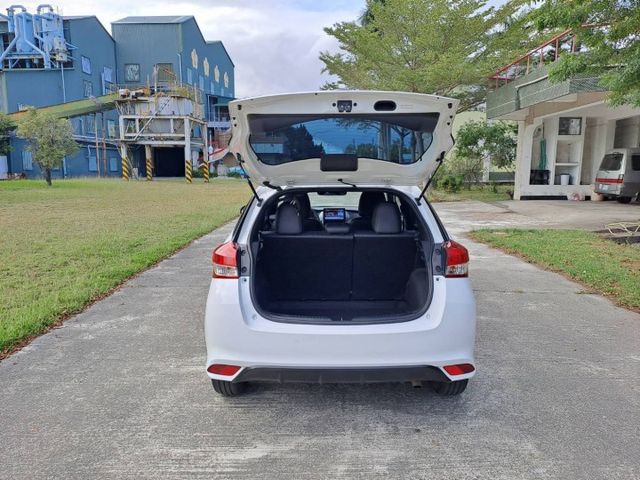 ★模範店嚴選★9安/防滑/手自排/大型安卓機/豪華影音版~無菸一手車~內外如新~里程保證~可全貸  第6張相片