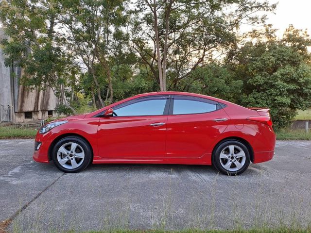 ★模範店嚴選★女用無菸一手車~原廠空力套件+多媒體安卓機~內外如新~里程保證~可全貸  第3張相片