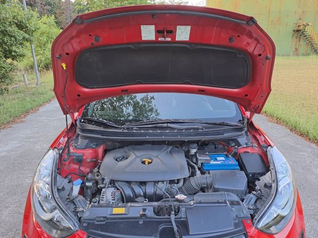 ★模範店嚴選★女用無菸一手車~原廠空力套件+多媒體安卓機~內外如新~里程保證~可全貸  第13張相片